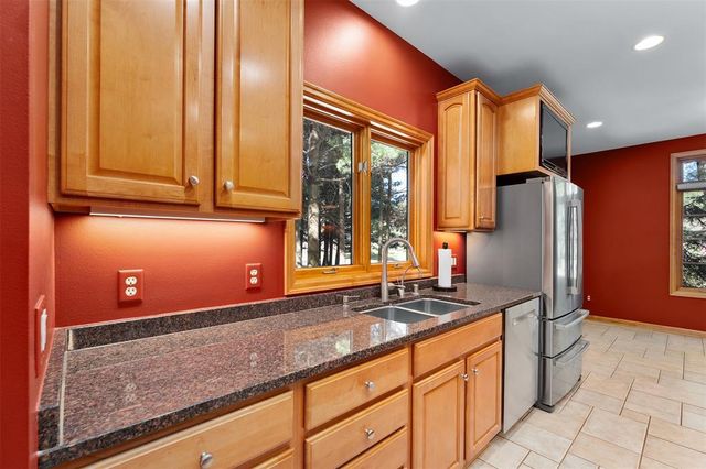 3521 Glen Way, Eau Claire, WI 54701