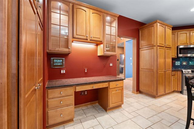 3521 Glen Way, Eau Claire, WI 54701