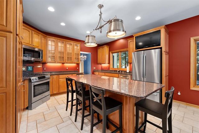 3521 Glen Way, Eau Claire, WI 54701