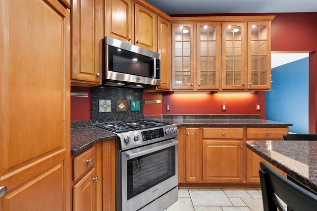 3521 Glen Way, Eau Claire, WI 54701