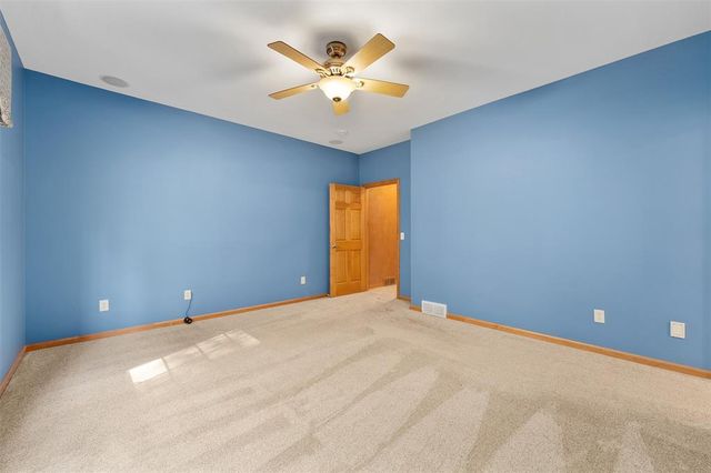 3521 Glen Way, Eau Claire, WI 54701