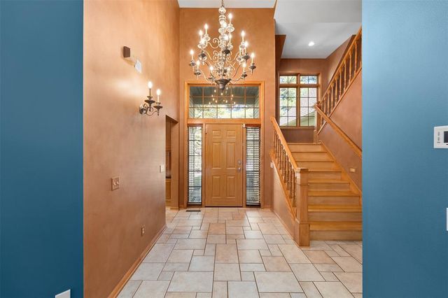 3521 Glen Way, Eau Claire, WI 54701