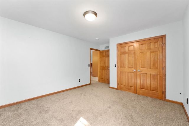 3521 Glen Way, Eau Claire, WI 54701