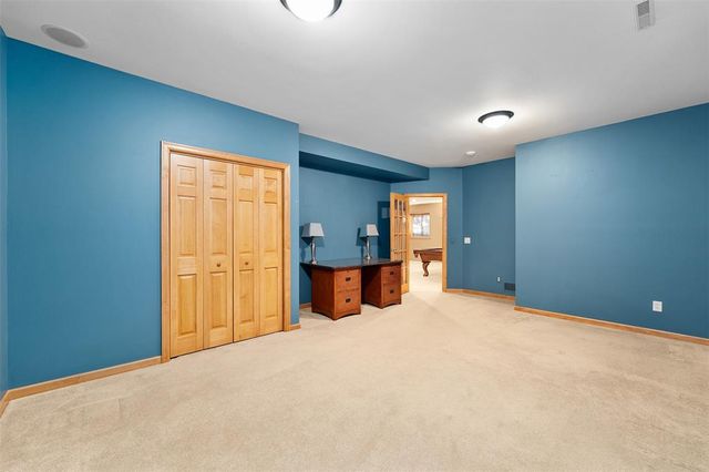 3521 Glen Way, Eau Claire, WI 54701
