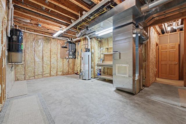 3521 Glen Way, Eau Claire, WI 54701