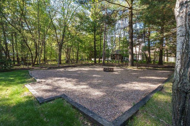 3521 Glen Way, Eau Claire, WI 54701