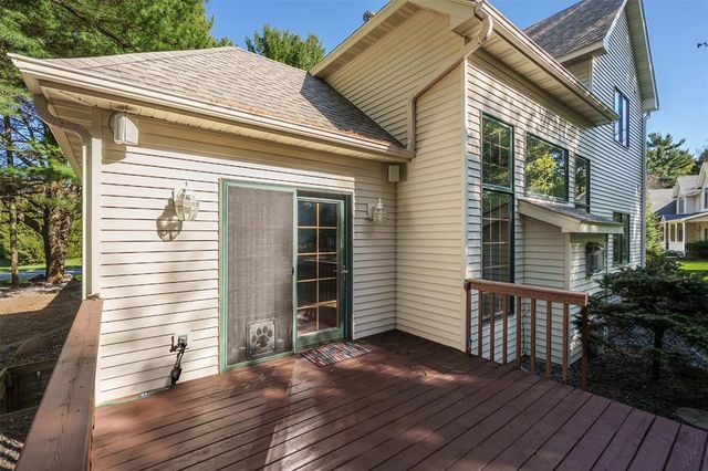 3521 Glen Way, Eau Claire, WI 54701