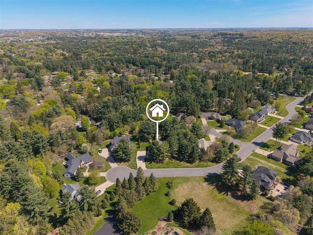 3521 Glen Way, Eau Claire, WI 54701
