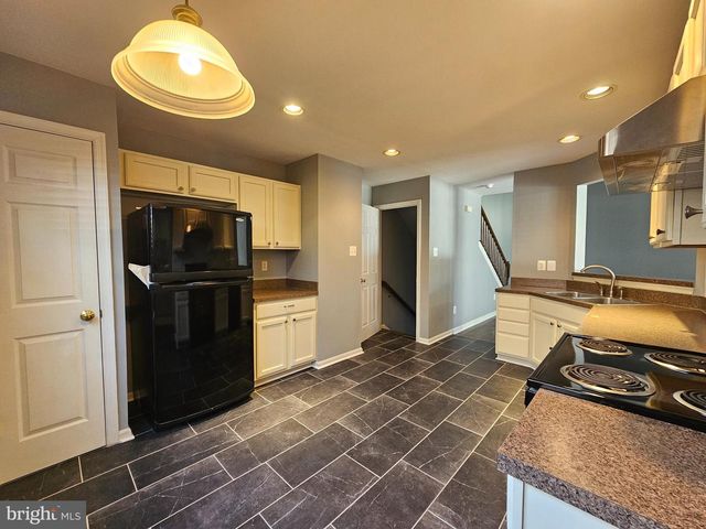 1014 RORI CT, Salisbury, MD 21801