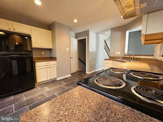 1014 RORI CT, Salisbury, MD 21801