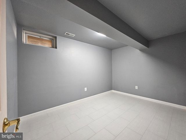 1014 RORI CT, Salisbury, MD 21801