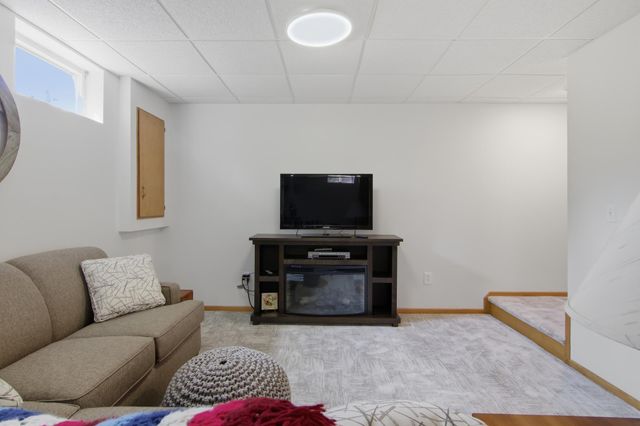 899 Wert Road, Hudson, WI 54016