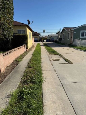 8762 La Salle, Cypress, CA 90630