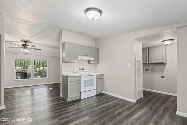 11453 CO RD 4012, Holts Summit, MO 65043