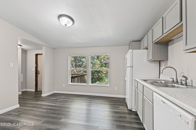 11453 CO RD 4012, Holts Summit, MO 65043