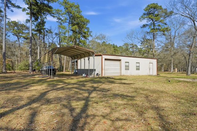 168 County Road 648, Dayton, TX 77535