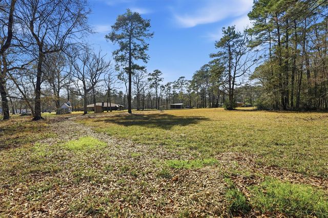 168 County Road 648, Dayton, TX 77535