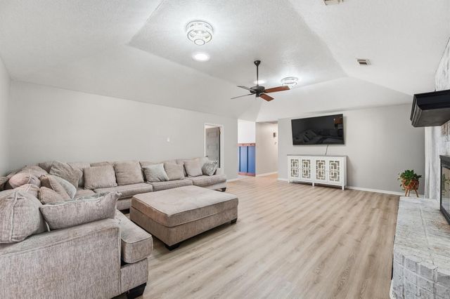 168 County Road 648, Dayton, TX 77535