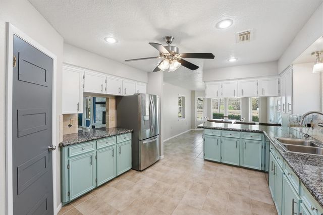 168 County Road 648, Dayton, TX 77535