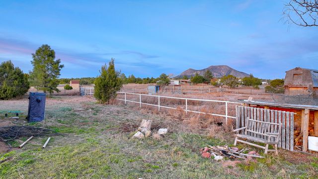 174 Entranosa, Sandia Park, NM 87047