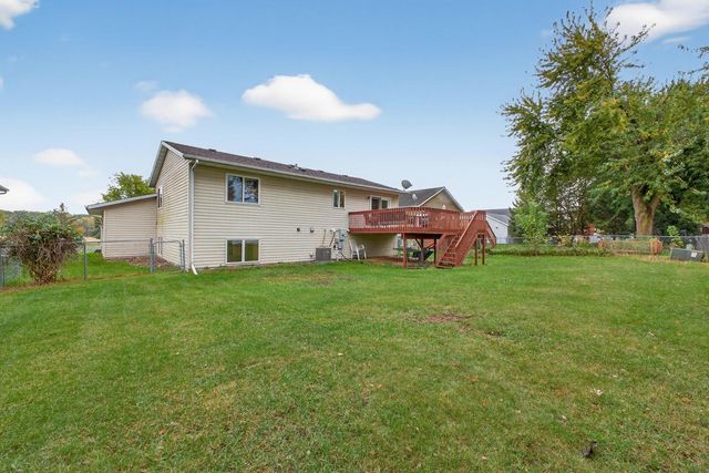 805 5th Avenue SE, Stewartville, MN 55976