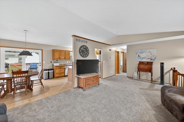 805 5th Avenue SE, Stewartville, MN 55976