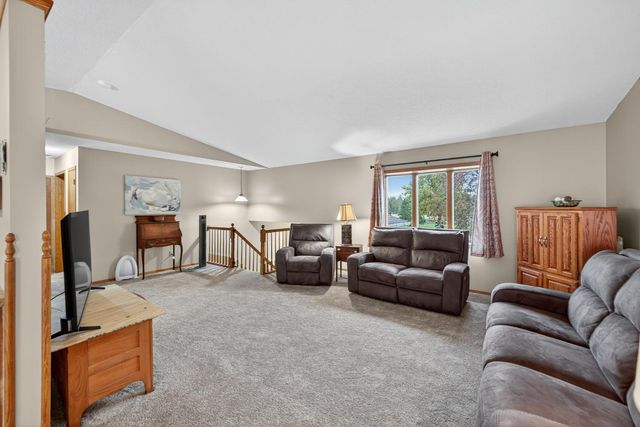 805 5th Avenue SE, Stewartville, MN 55976