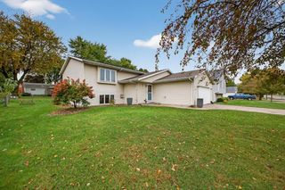 805 5th Avenue SE, Stewartville, MN 55976