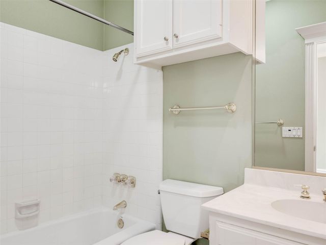 4010 Long Champ DR 23, Austin, TX 78746