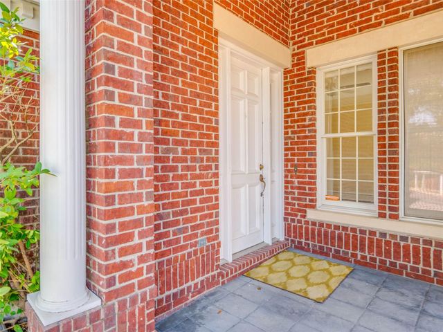 4010 Long Champ DR 23, Austin, TX 78746