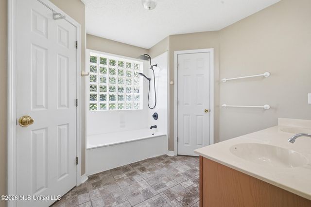 3217 Stonegate Circle, Gautier, MS 39553