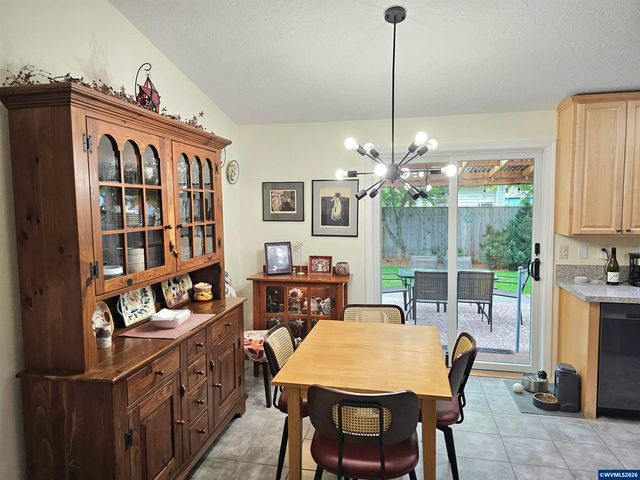 4814 Southstar Ct NE, Salem, OR 97305