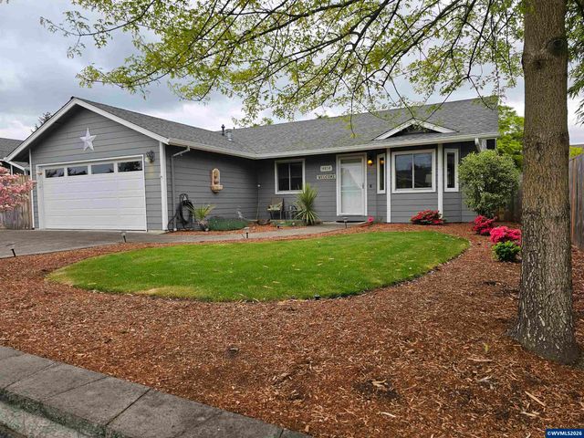 4814 Southstar Ct NE, Salem, OR 97305