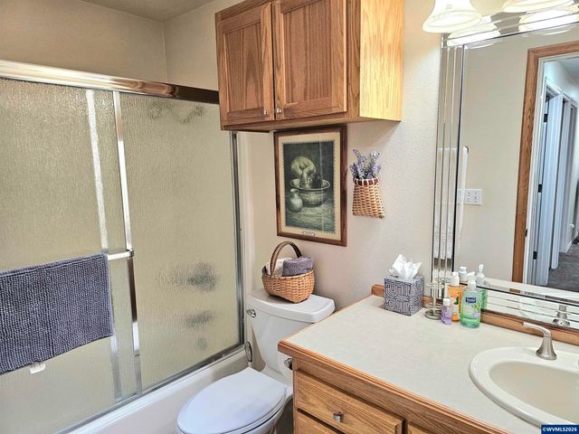 4814 Southstar Ct NE, Salem, OR 97305