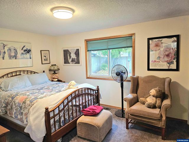 4814 Southstar Ct NE, Salem, OR 97305