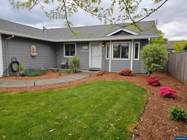 4814 Southstar Ct NE, Salem, OR 97305
