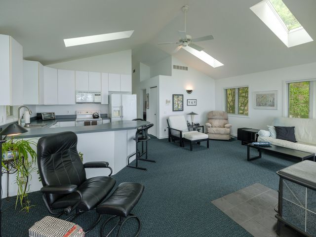 1192 Cherry Drive, South Haven, MI 49090