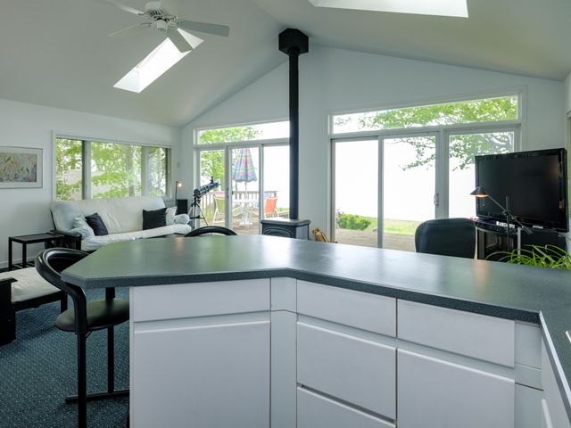 1192 Cherry Drive, South Haven, MI 49090
