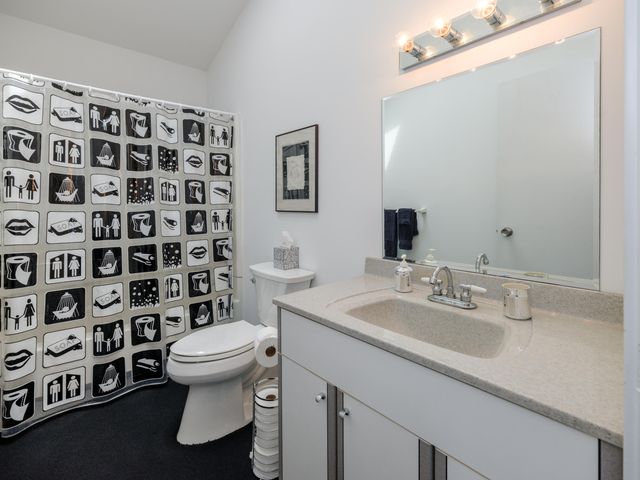 1192 Cherry Drive, South Haven, MI 49090