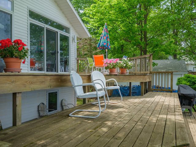 1192 Cherry Drive, South Haven, MI 49090