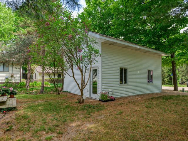 1192 Cherry Drive, South Haven, MI 49090
