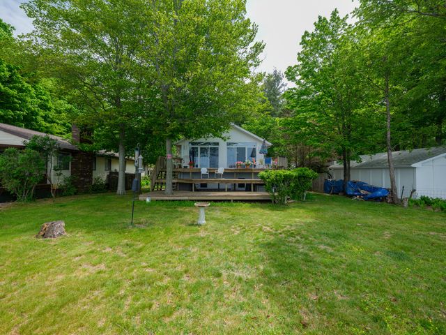 1192 Cherry Drive, South Haven, MI 49090