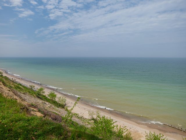 1192 Cherry Drive, South Haven, MI 49090