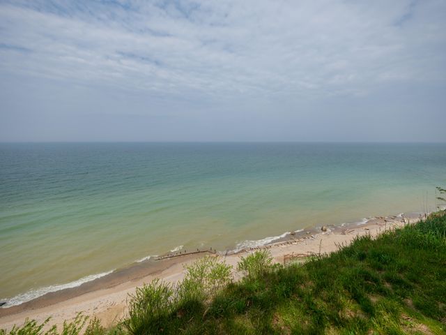 1192 Cherry Drive, South Haven, MI 49090