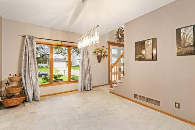8305 Talbot Place, Johnston, IA 50131