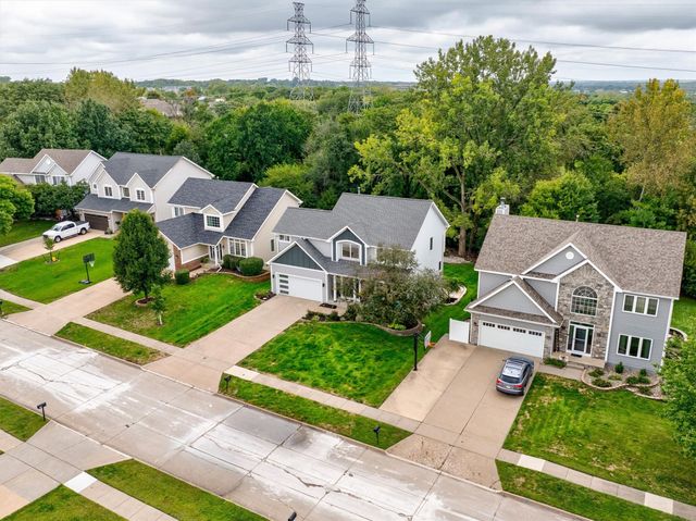 8305 Talbot Place, Johnston, IA 50131