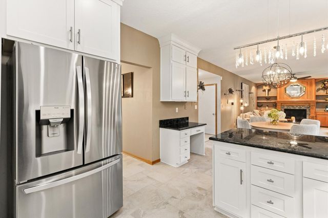 8305 Talbot Place, Johnston, IA 50131