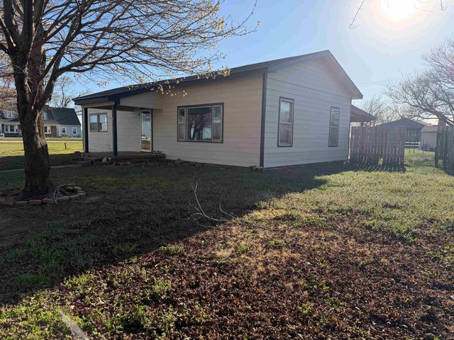 2120 Pine St, Harper, KS 67058