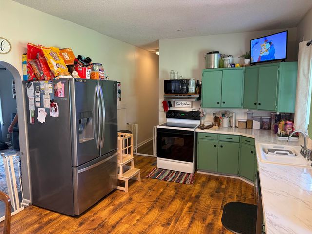 2120 Pine St, Harper, KS 67058