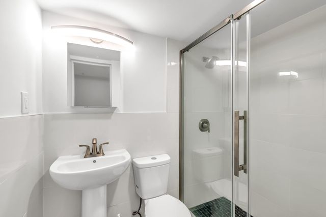 2812 NE 27th Street, Lighthouse Point, FL 33064